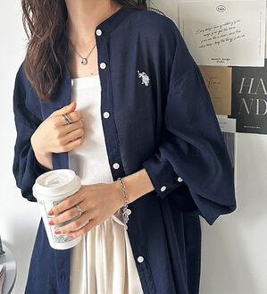 GeeRA（ジーラ）の「【Ｕ．Ｓ．　ＰＯＬＯ　ＡＳＳＮ．】バンドカラーシアーシャツ（シャツ）」｜ネイビー