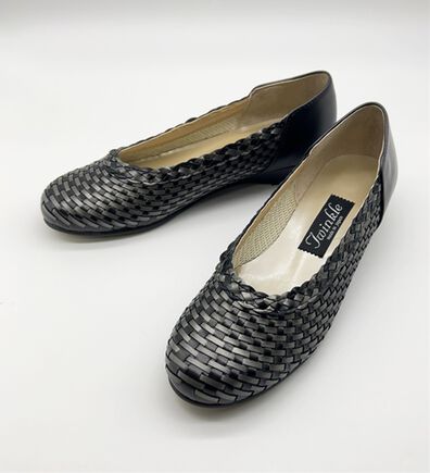 BELLUNA（ベルーナ）の「４Ｅ牛革編み込みメッシュパンプス（パンプス）」