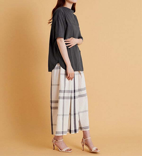 BELLUNA（ベルーナ）の「抗菌防臭綿１００％切替デザインプルオーバー（カットソー）」｜詳細画像