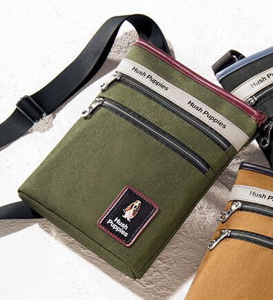 「＜ハッシュパピー＞バーティカルミニショルダー（メンズショルダーバッグ）」