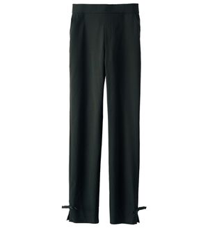 BELLUNA（ベルーナ）の「ヒンヤリ！ハイパー美脚ストレッチ素材アンクルパンツ（フルレングスパンツ）」｜黒