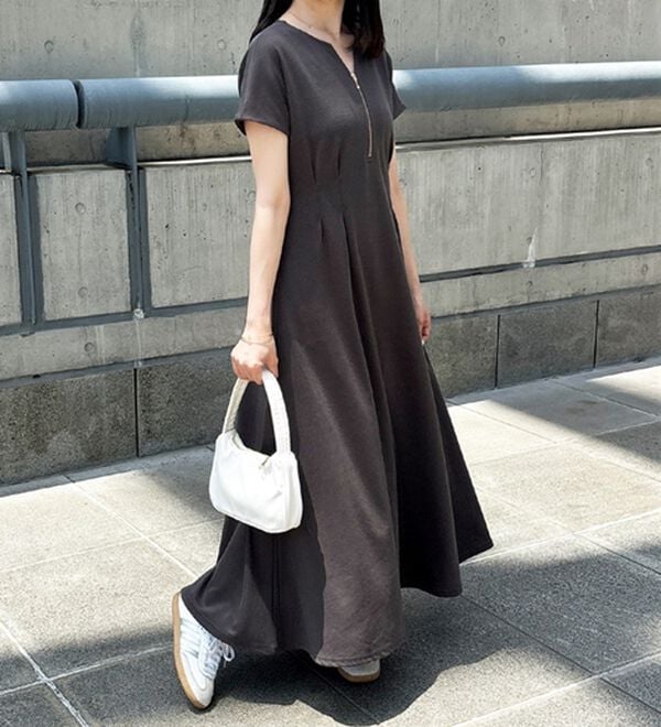 GeeRA（ジーラ）の「前後2WAYハーフジップフレンチ袖ワンピース（カットソーワンピース）」｜詳細画像