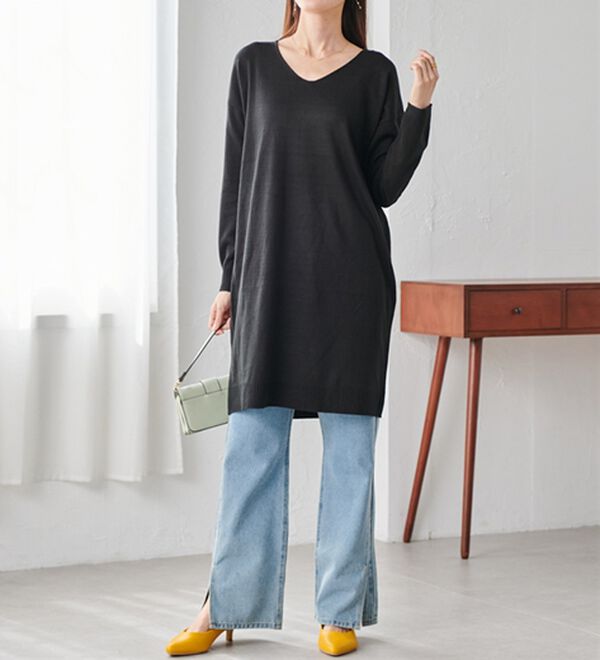 RANAN（ラナン）の「カシミヤタッチニットチュニックワンピース（チュニック）」｜ブラック Vネック
