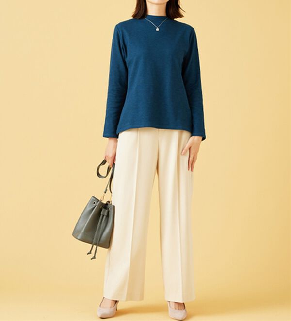 BELLUNA（ベルーナ）の「肌に優しい吸湿発熱ふんわりプルオーバー（カットソー）」｜詳細画像