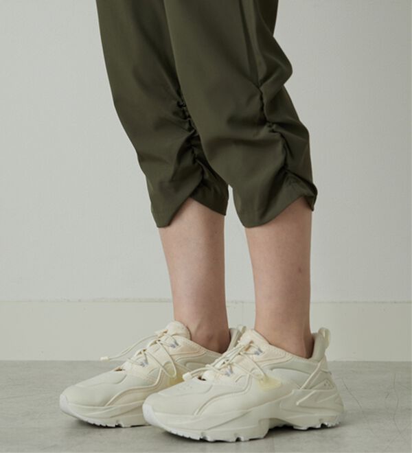 BELLUNA（ベルーナ）の「【接触冷感/UVカット/吸水速乾/軽量】ヒンヤリ＆速乾！裾くしゅクロップドパンツ（クロップドパンツ）」｜詳細画像