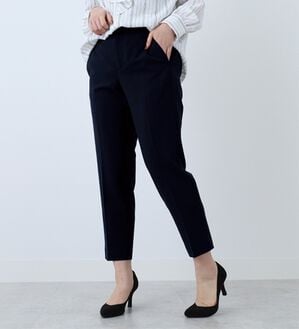 BELLUNA（ベルーナ）の「ストレッチ素材美脚テーパードパンツ（テーパードパンツ）」｜紺
