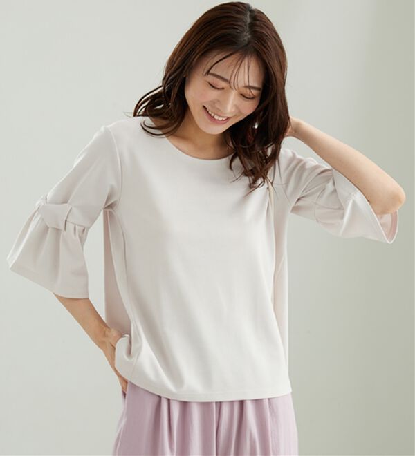 BELLUNA（ベルーナ）の「リボン付フレアー袖プルオーバー（カットソー）」｜アイボリー