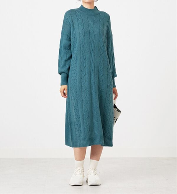 BELLUNA（ベルーナ）の「ケーブル柄ロング丈ニットワンピース（ニットワンピース）」｜詳細画像