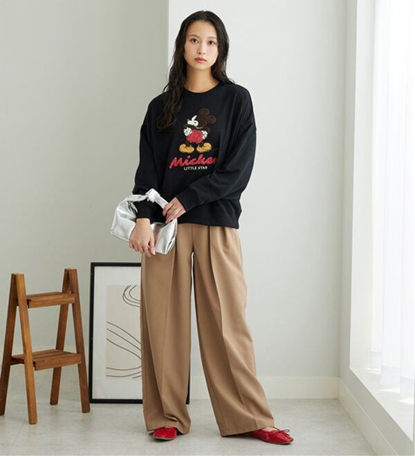 BELLUNA（ベルーナ）の「＜Ｄｉｓｎｅｙ＞【ミッキー】サガラ刺しゅう裏毛トレーナー（トレーナー・スウェット）」｜詳細画像