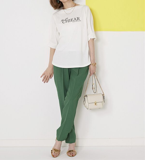 BELLUNA（ベルーナ）の「汗ジミ対策！袖タック使いロゴプルオーバー（カットソー）」｜詳細画像