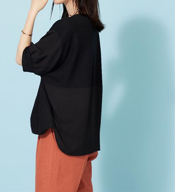 BELLUNA（ベルーナ）の「&ldquo;2点セット&rdquo;ネックレス付！異素材裾タックプルオーバー（カットソー）」｜詳細画像