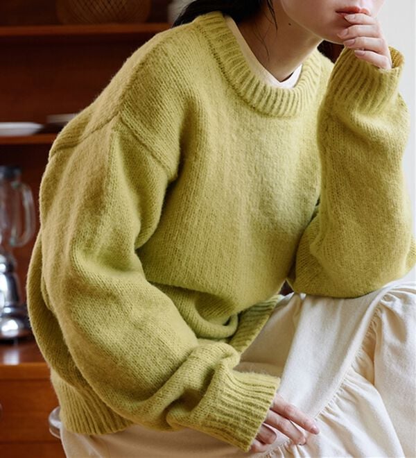 Viola e Viola（ヴィオラ エ ヴィオラ）の「ゆるっとふんわり素材ニット（ニット・セーター）」｜詳細画像