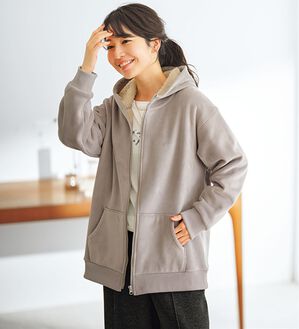 BELLUNA（ベルーナ）の「【快適Ｌａｂ．】リッチベロア素材裏ボアパーカー（パーカー）」｜グレージュ