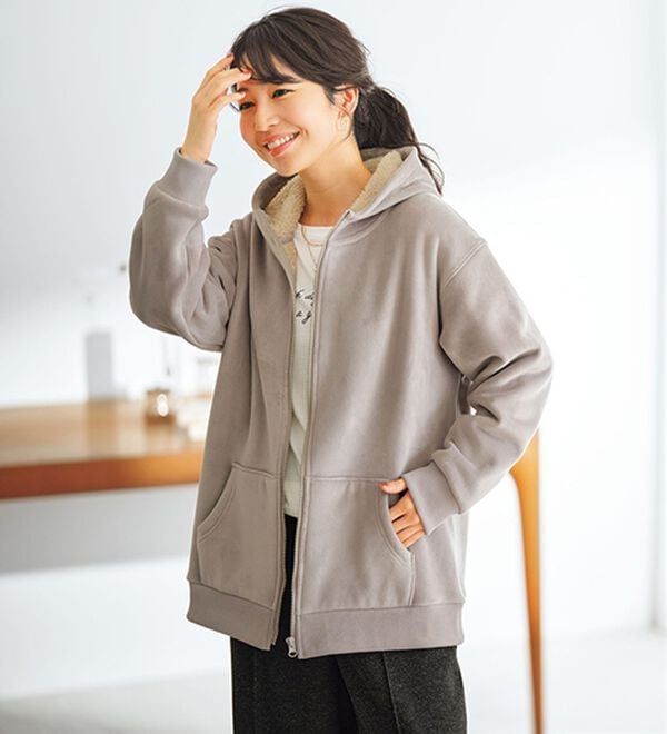 BELLUNA（ベルーナ）の「【快適Ｌａｂ．】リッチベロア素材裏ボアパーカー（パーカー）」｜グレージュ