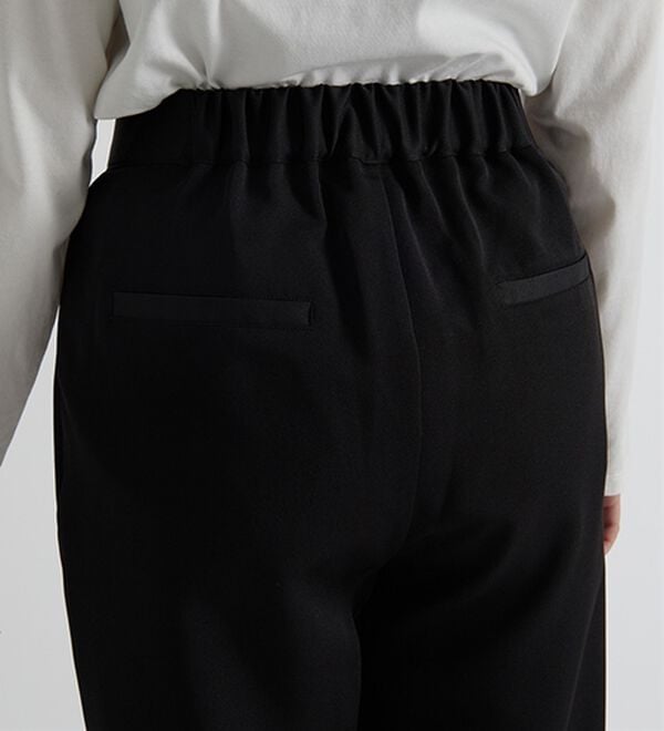 BELLUNA（ベルーナ）の「【低身長さん向け】美脚見えスリットテーパードパンツ（テーパードパンツ）」｜詳細画像