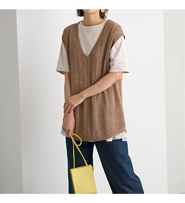 BELLUNA（ベルーナ）の「透かし編みが涼し気なニットベスト（ベスト）」｜詳細画像