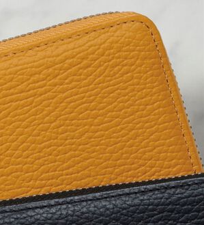 「豊岡工房　シュリンク牛革ラウンド長財布（メンズ財布・パスケース）」｜イエロー