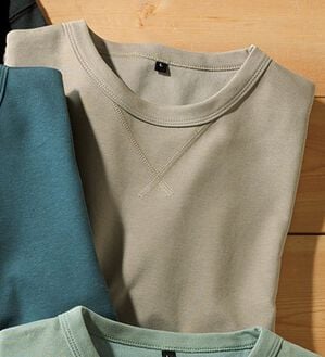 「＜シンプル＆プラス＞長く着られるライトトレーナー（メンズＴシャツ）」｜ベージュ