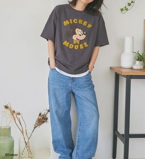 BELLUNA（ベルーナ）の「＜Ｄｉｓｎｅｙ＞【ミッキー】フェイスさがら刺しゅうワイドシルエットTシャツ（カットソー）」｜スミクロ