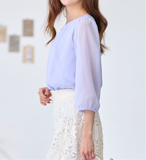 alotta（アロッタ）の「【５つの機能付】ひんやり！アクセ付シフォンタックブラウス（ブラウス）」｜詳細画像