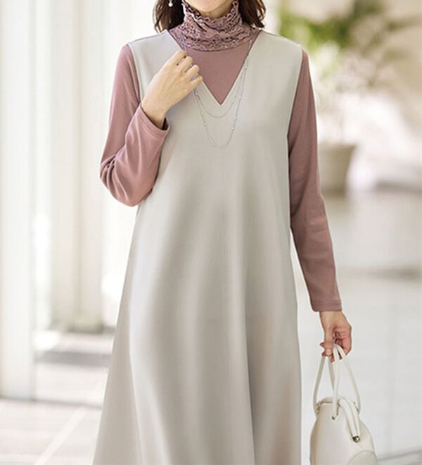 BELLUNA（ベルーナ）の「レースなのにチクチクしにくい吸湿発熱プルオーバー（カットソー）」｜詳細画像