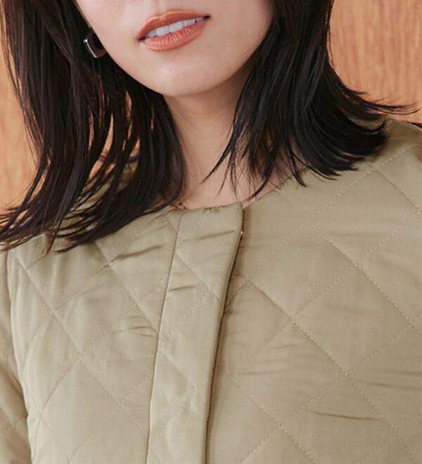 Pierrot（ピエロ）の「ノーカラーフレアキルティングブルゾン（ブルゾン）」｜詳細画像