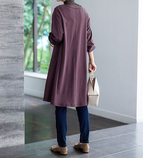 BELLUNA（ベルーナ）の「【重ね着インナー】シアー素材ハイネックインナープルオーバー（カットソー）」｜詳細画像