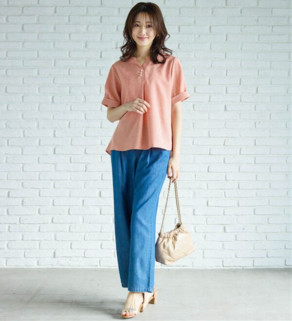 BELLUNA（ベルーナ）の「麻調合繊パール付タックデザインブラウス（ブラウス）」｜詳細画像