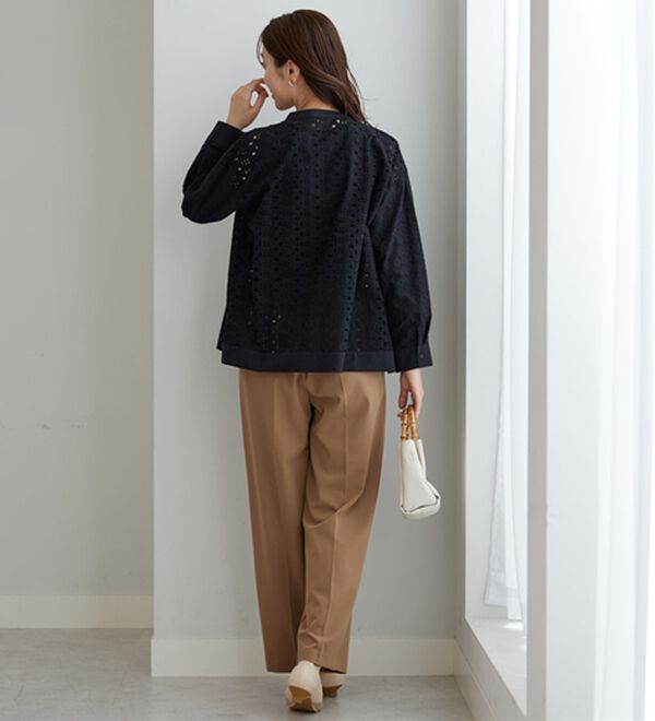 BELLUNA（ベルーナ）の「花柄レース切替シャツジャケット（シャツ）」｜詳細画像