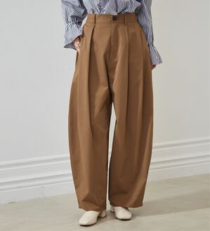 RANAN（ラナン）の「カーブシルエットサイドタックパンツ（フルレングスパンツ）」｜ベージュ