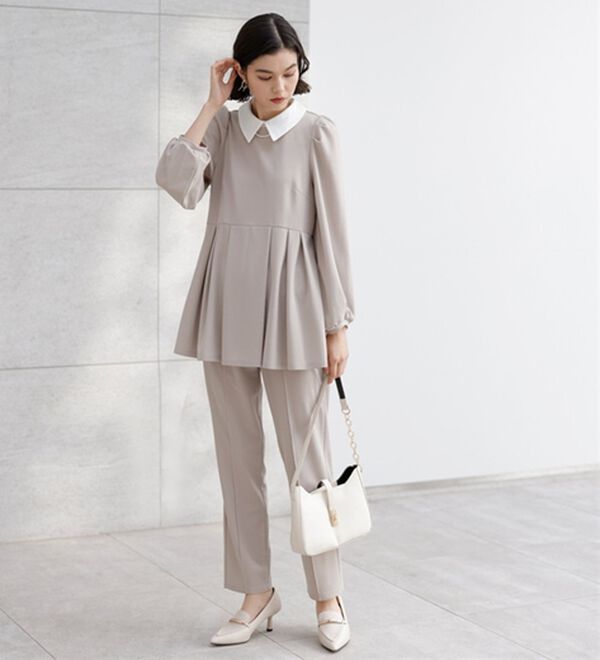 GeeRA（ジーラ）の「【２点セット】２ＷＡＹプリーツ切替ブラウスセットアップ（ブラウススーツ）」｜詳細画像