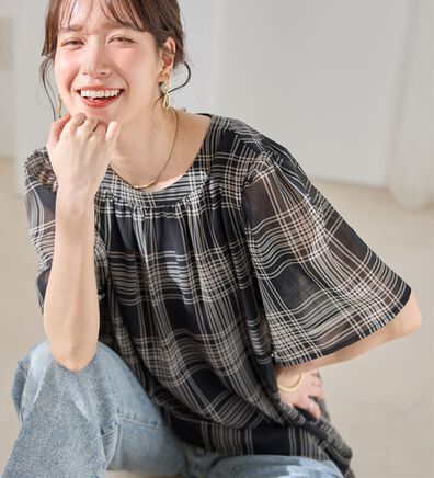 Viola e Viola（ヴィオラ エ ヴィオラ）の「【毎日着たい】カットソー裏地付ギャザーデザインブラウス（ブラウス）」