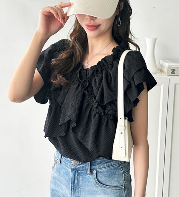 GeeRA（ジーラ）の「クロスフリルサッカーブラウス（ブラウス）」｜詳細画像