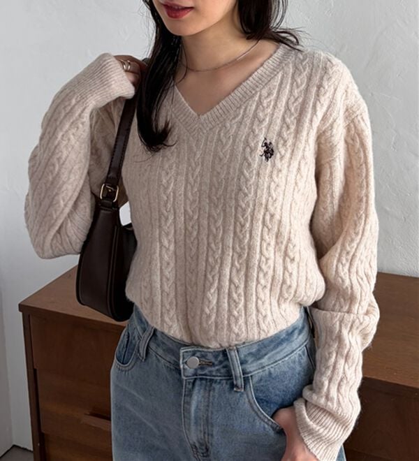 RANAN（ラナン）の「＜U.S.POLO ASSN.＞ワンポイントケーブルVネックニット（ニット・セーター）」｜詳細画像