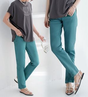 BELLUNA（ベルーナ）の「サラリ速乾！綿サテンストレッチカラーパンツ（フルレングスパンツ）」｜詳細画像