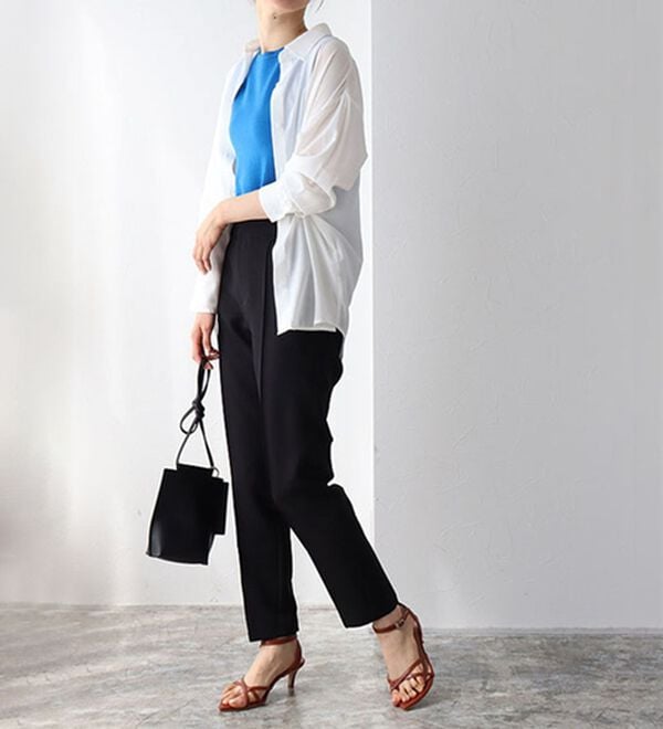 Pierrot（ピエロ）の「【洗濯機で洗える】ＯＮ／ＯＦＦシルクタッチノースリーブニット（ニット・セーター）」｜詳細画像