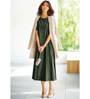 BELLUNA（ベルーナ）の「ヒンヤリ！タック使いかのこワンピース（カットソーワンピース）」｜カーキ