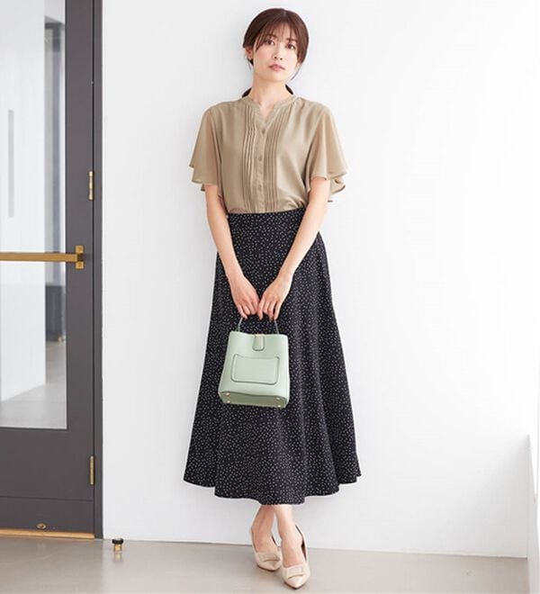 alotta（アロッタ）の「【接触冷感】インナー付ピンタックデザインブラウス【イエベ・ブルべ】（ブラウス）」｜詳細画像