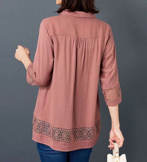 BELLUNA（ベルーナ）の「袖＆裾レースデザインシャツチュニック（チュニック）」｜詳細画像