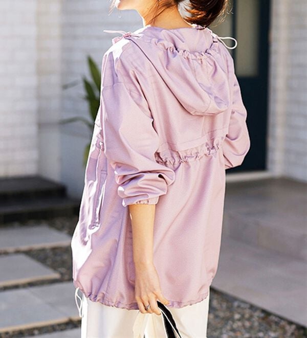 BELLUNA（ベルーナ）の「はっ水加工軽量パーカー（ポーチ付）（パーカー）」｜詳細画像