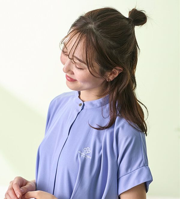 BELLUNA（ベルーナ）の「【ｍａｒｉｅ　ｃｌａｉｒｅ　ＳＰＯＲＴ】かのこ素材タックデザインフレアーチュニック（チュニック）」｜詳細画像