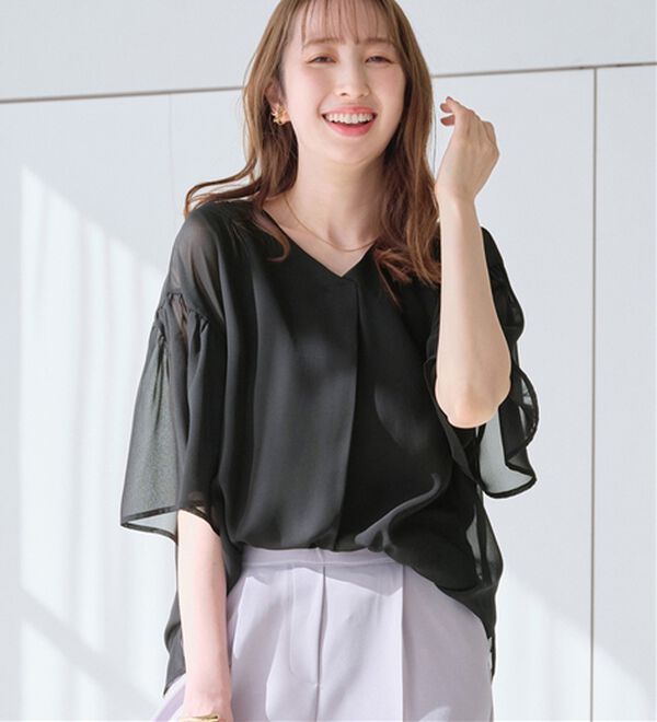 alotta（アロッタ）の「【接触冷感】インナー付フレアー袖タックブラウス（ブラウス）」｜詳細画像