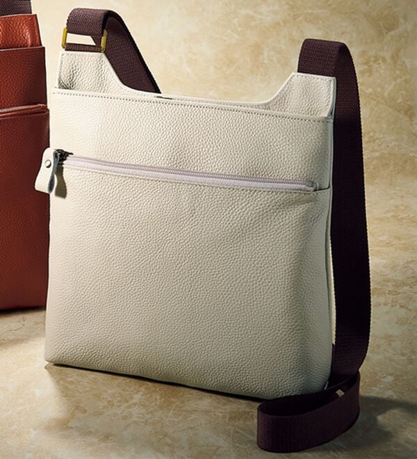 ルフラン（ルフラン）の「＜豊岡工房＞牛革軽量バッグ（ショルダーバッグ）」｜グレイッシュアイボリー