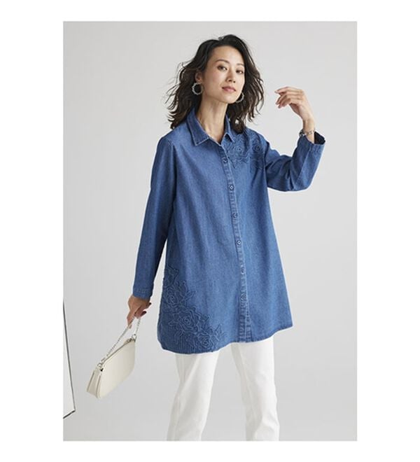 BELLUNA（ベルーナ）の「花柄レース切替デニム素材ブラウス（チュニック）」｜詳細画像