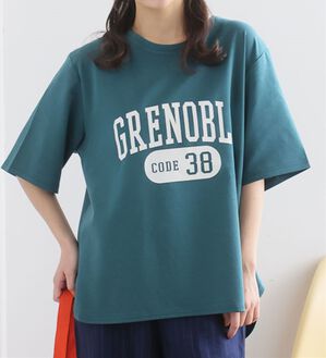 A HAPPY MARILYN（アハッピーマリリン）の「【Ｍ～８Ｌ】【接触冷感・ＵＶ対策】カレッジプリント裾ラウンドＴシャツ（Tシャツ）」｜グリーン