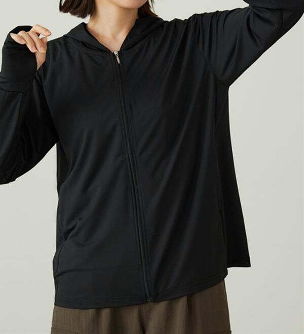 BELLUNA（ベルーナ）の「【接触冷感/UV対策/軽量】ヒンヤリ＆UV対策軽量パーカー（パーカー）」｜詳細画像