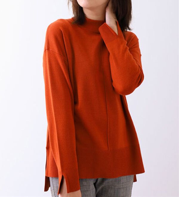 BELLUNA（ベルーナ）の「袖スリットデザインニットプルオーバー（ニット・セーター）」｜オレンジ