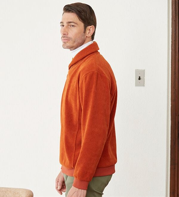 「＜コムルヴァン・オム＞柔らか素材の首元暖か衿トレーナー（メンズトレーナー）」｜詳細画像