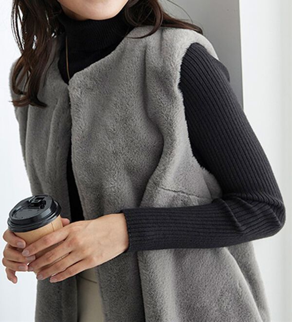 BELLUNA（ベルーナ）の「ホック付き！着映えるファーベスト（ベスト）」｜詳細画像