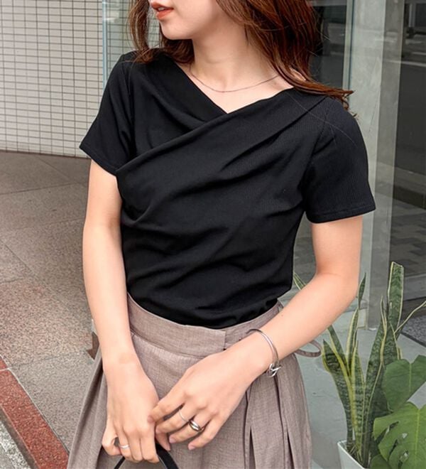 RANAN（ラナン）の「【新色追加】ひんやり上品ドレープリブTシャツ（カットソー）」｜詳細画像